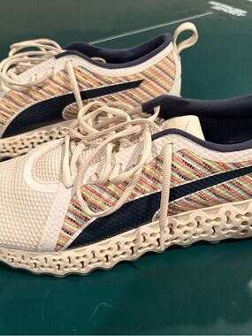 Puma Kinetic style - white and Navy Trainers with Neon Stripe Accents